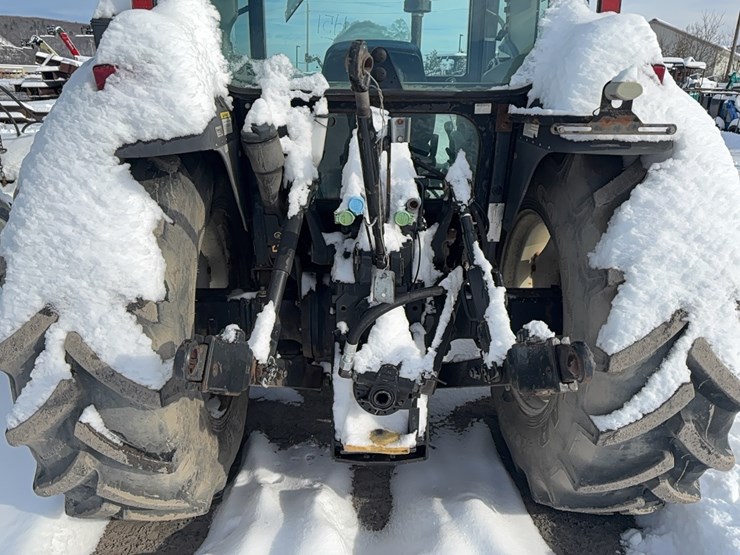 new-holland-t4030-image-9