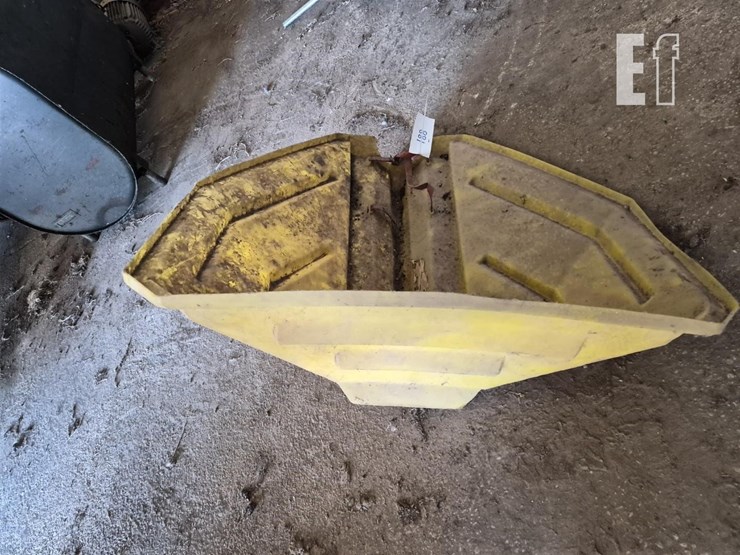 poly-auger-hopper-image-2