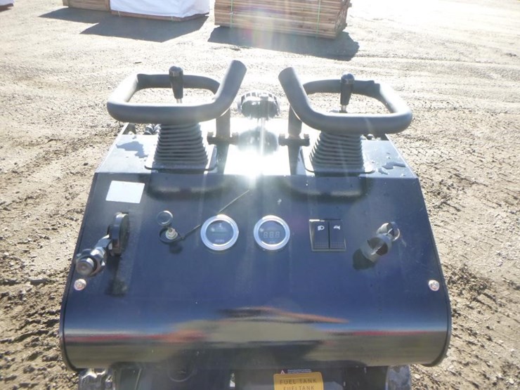 2025-mach-pro-mp-s310-skid-steer-track-loader-image-15