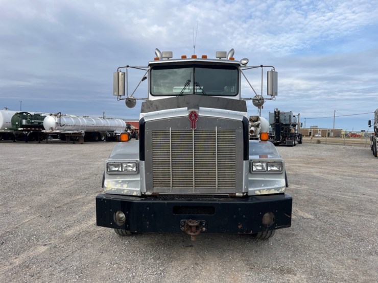 2001-kenworth-t800-image-2