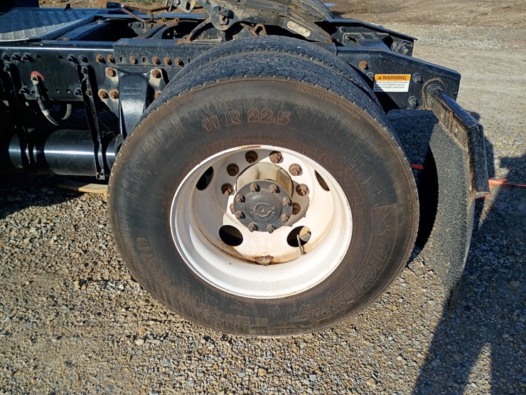 freightliner-cascadia-125-image-80