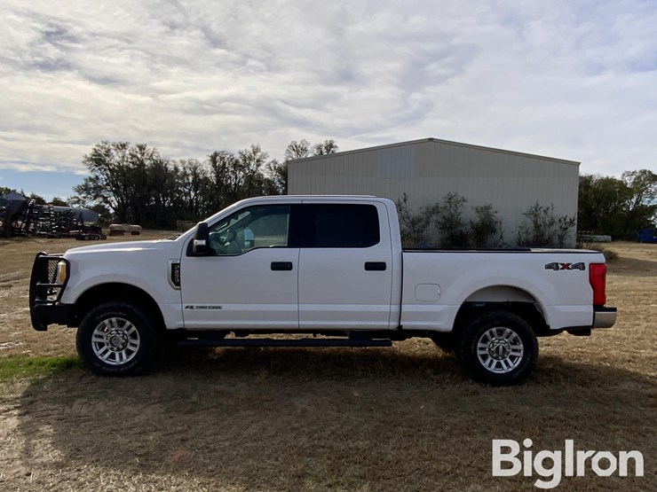 2017-ford-f250-image-8