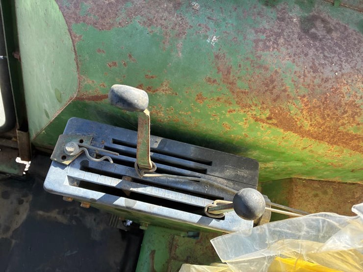 john-deere-4520-image-53