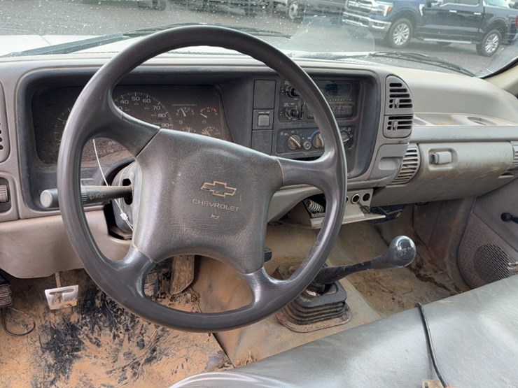 chevrolet-3500-image-16