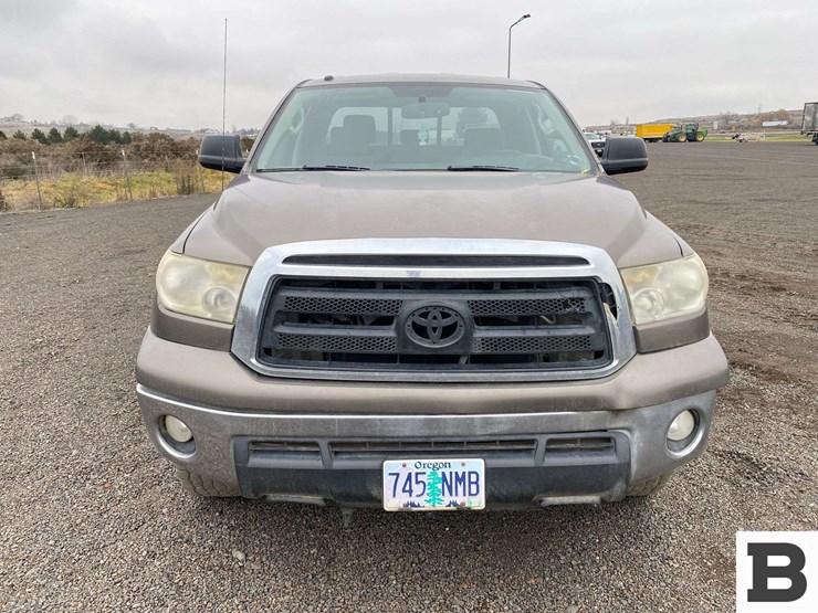 2013-toyota-tundra-image-8