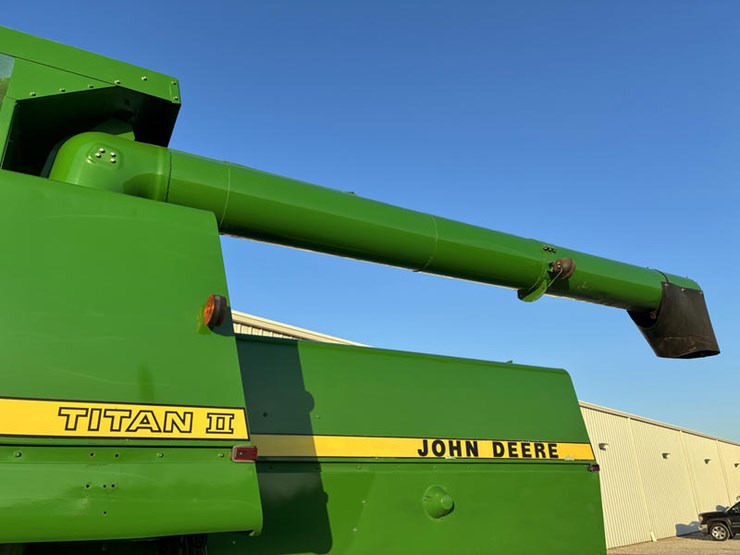 john-deere-7720-titan-ii-image-16