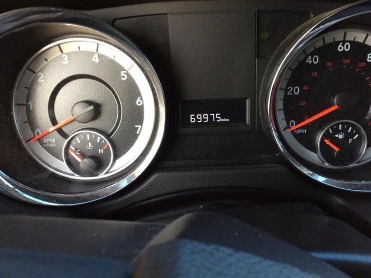 2017-dodge-grand-caravan-image-12