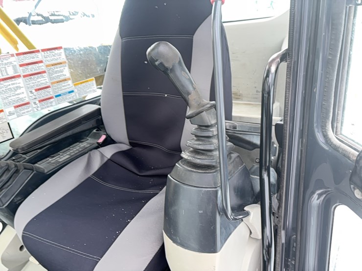 kobelco-sk260-lc-9-image-21