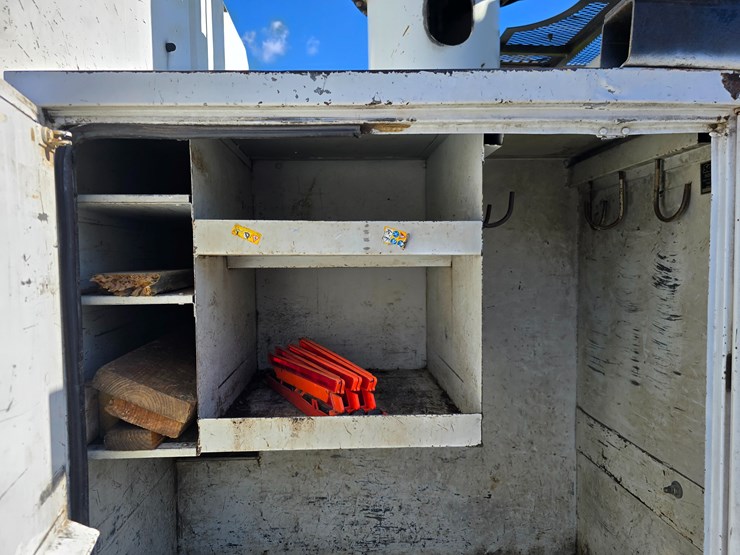 1999-international-4700-image-68