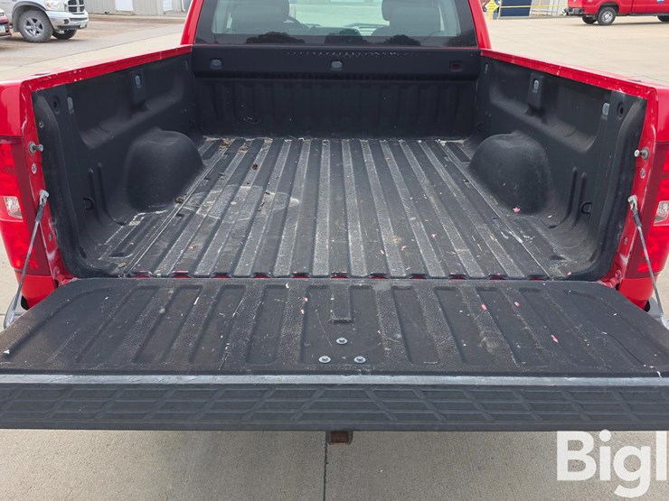 chevrolet-silverado-1500-image-10