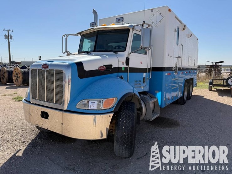 peterbilt-335-image-2