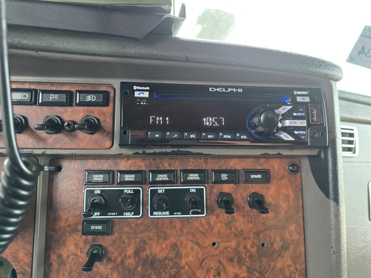 kenworth-t800-image-63