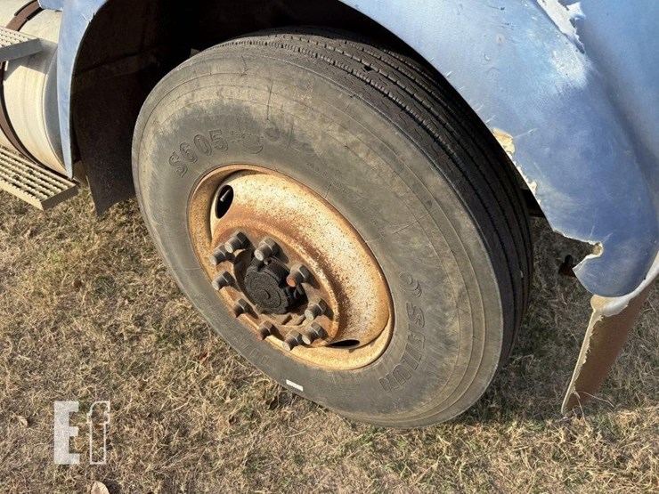 international-9300-image-16