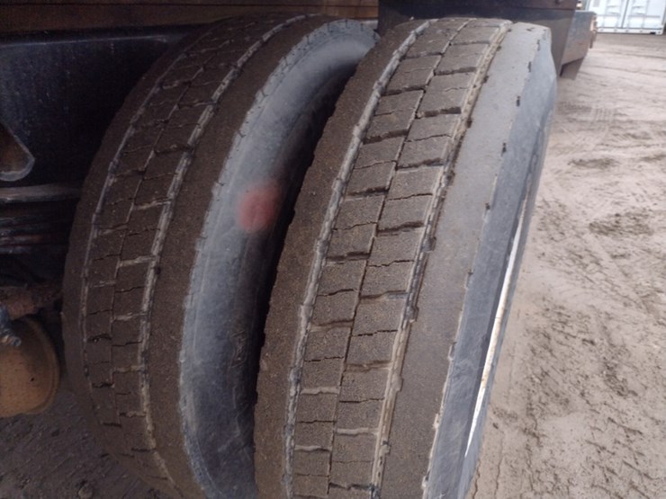 peterbilt-337-image-27