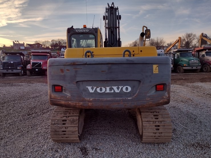 volvo-ec160b-lc-image-4