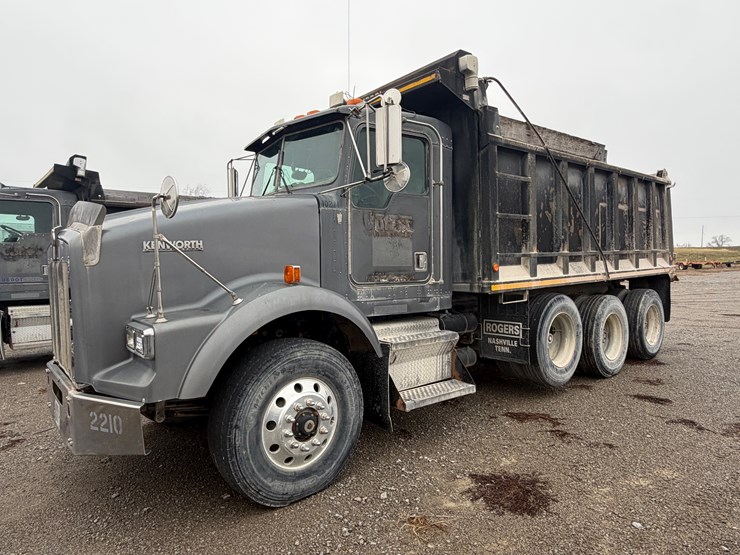 kenworth-t800-image-1