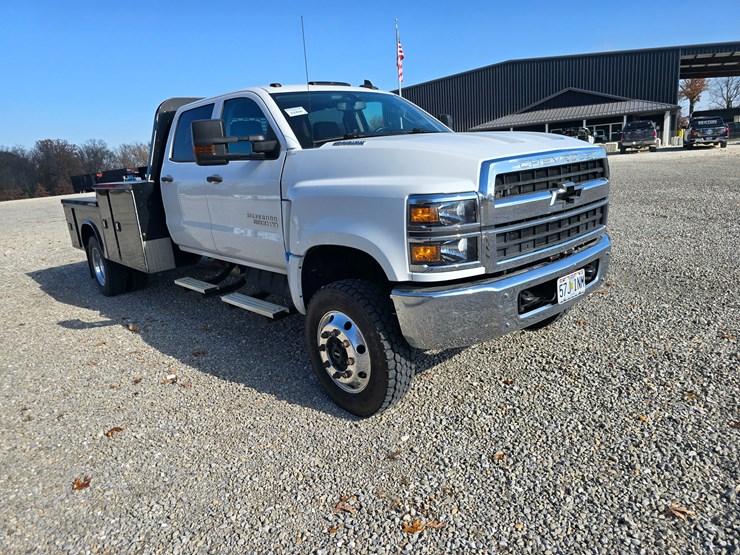 chevrolet-silverado-5500hd-image-43