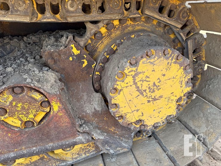 komatsu-d51pxi-22-image-10