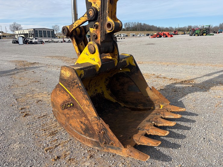 komatsu-pc220-lc-7l-image-14