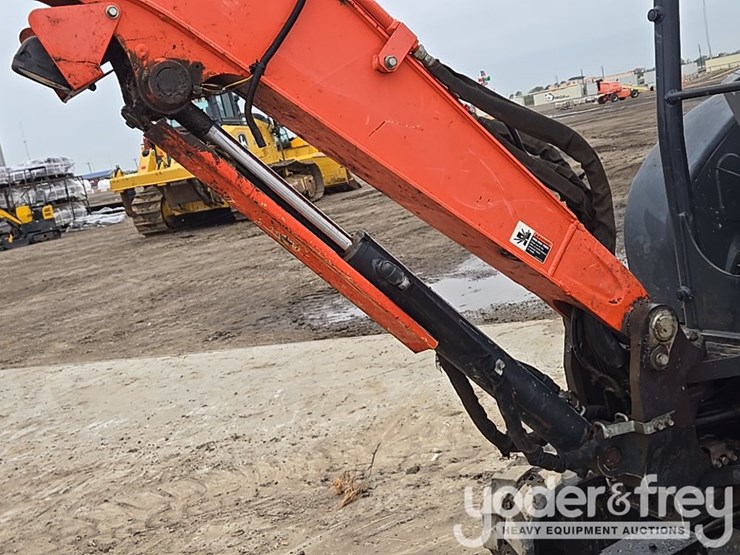 2017-kubota-u35-4-image-47