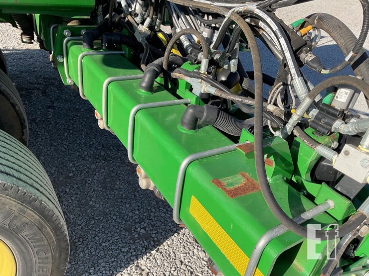 john-deere-db60-image-12