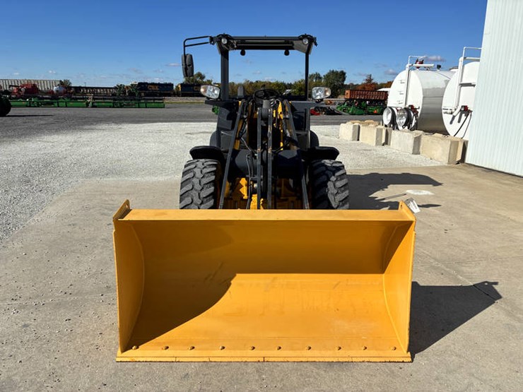 #122386-•-2022-jd-204l-#1lu204lcazb068342-image-9