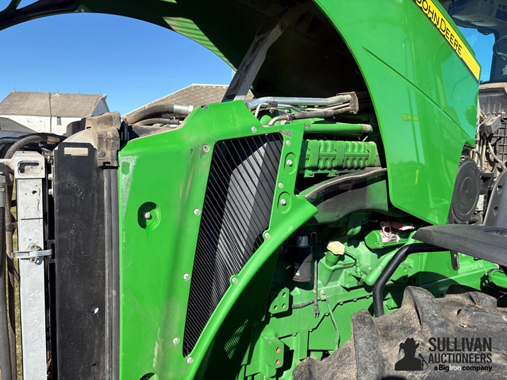 john-deere-8260r-image-10