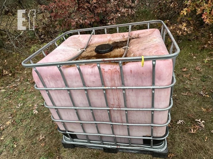 275-gallon-water-tank-image-2