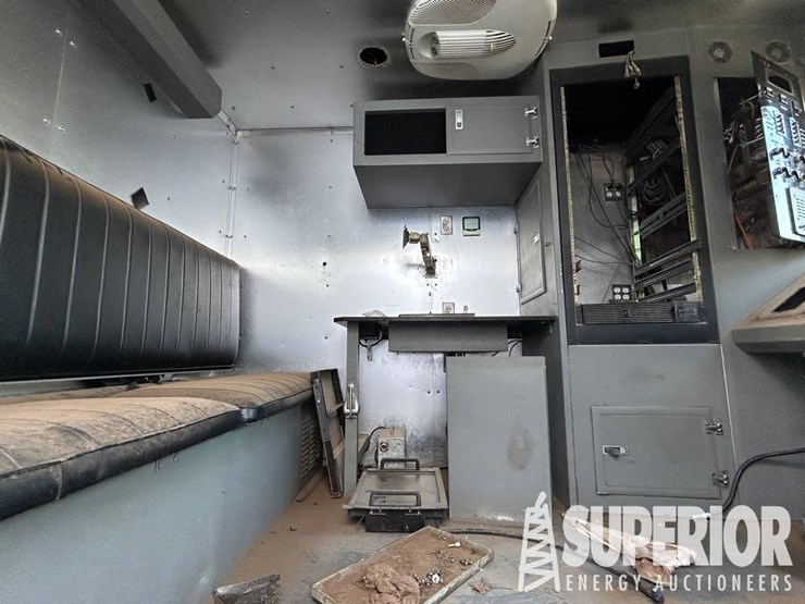 kenworth-t300-image-5