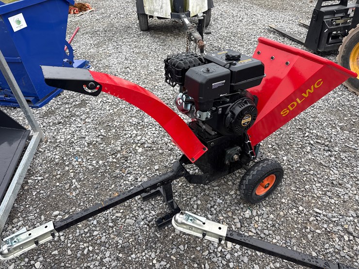#3080-•-iranch-sdlwc-wood-chipper-image-1