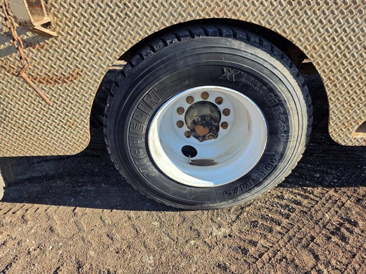 2008-ford-f650-image-15