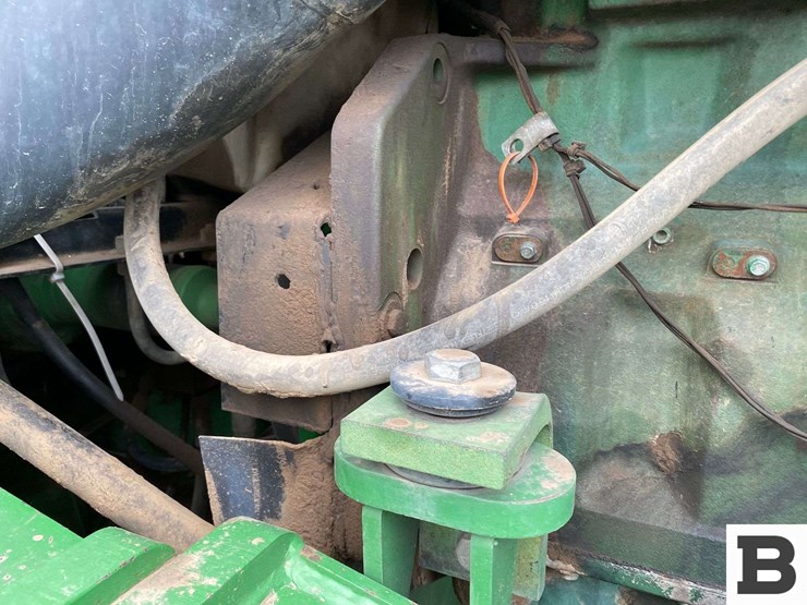 2004-joh-deere-9320t-tractor-image-21