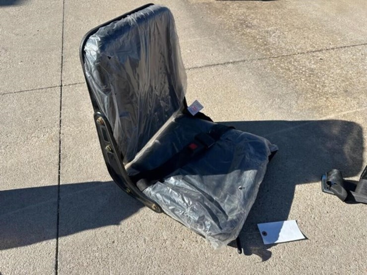 mower/tractor/utility-vehicle-replacement-seat-image-2