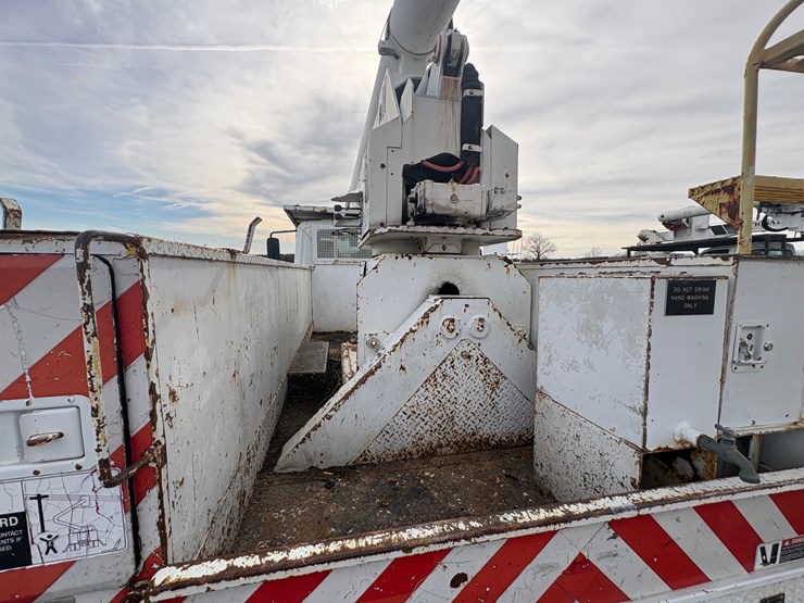 international-durastar-4300-image-9