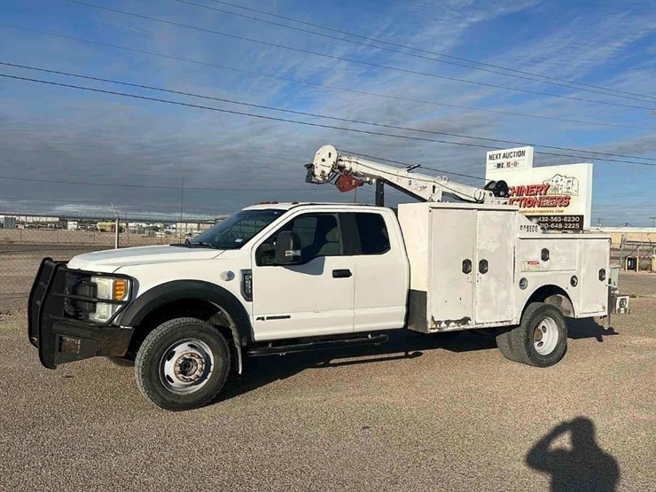 2017-ford-f550-image-1