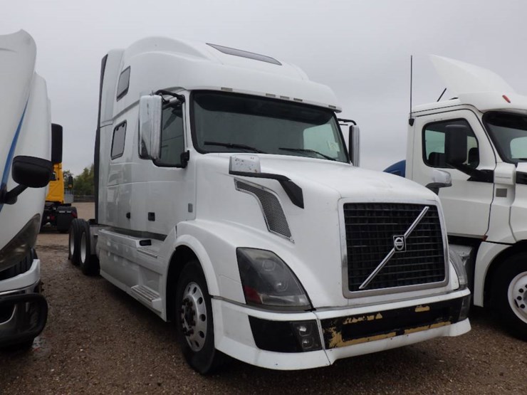 volvo-vnl780-image-7