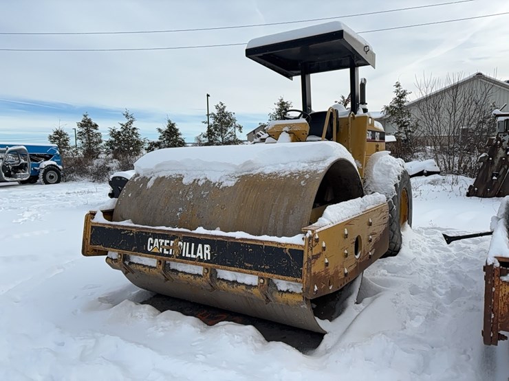 2016-caterpillar-cs-563c-image-1