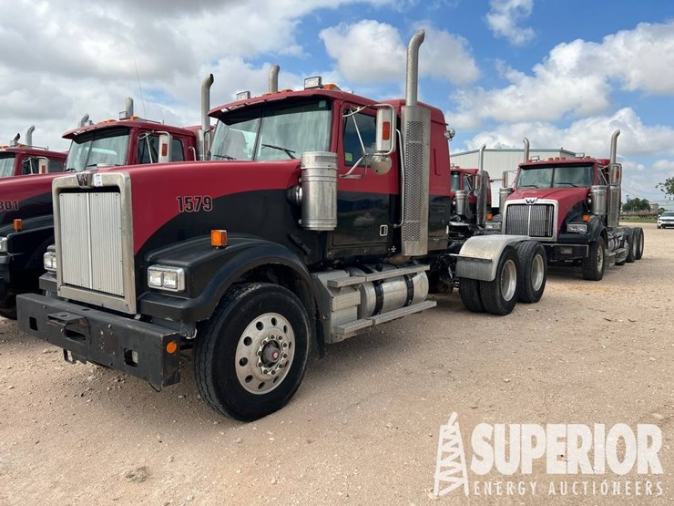 2012-western-star-4900-image-1