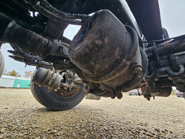 peterbilt-579-image-82