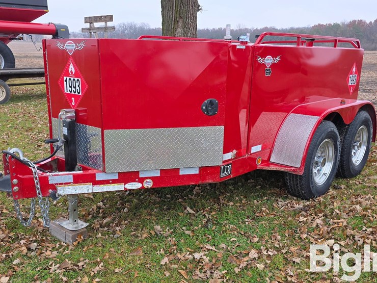 2013-thunder-creek-equipment-adt750-image-1