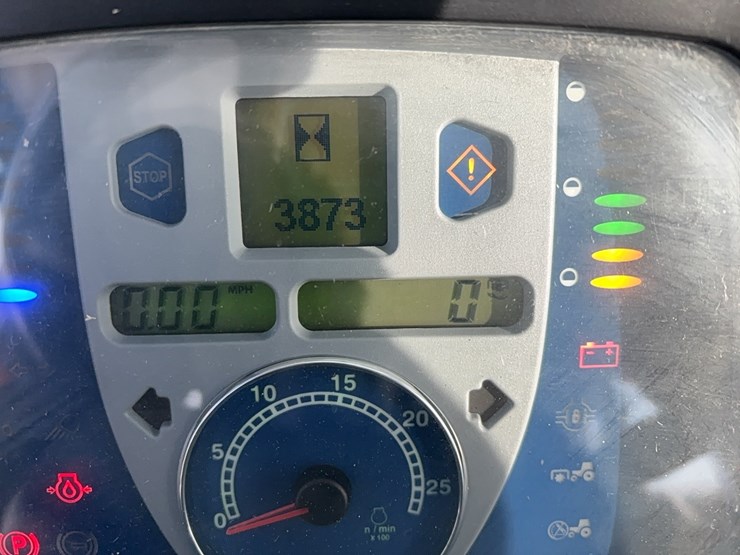 new-holland-t4030-image-18