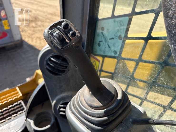 caterpillar-299d2-xhp-image-24