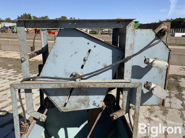 harveststore-wa-ro-matic-roller-mill-image-12