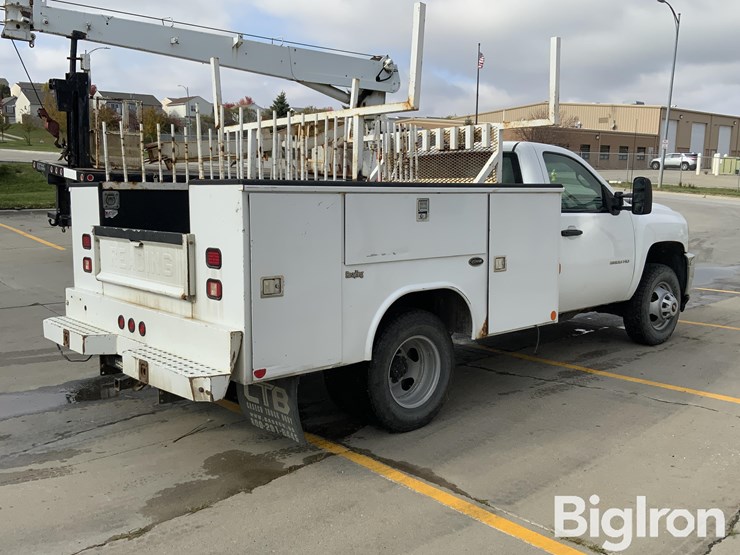 2012-chevrolet-silverado-3500-image-5
