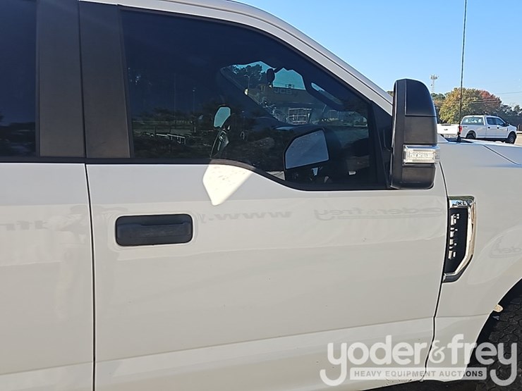 2019-ford-f250-xl-image-32
