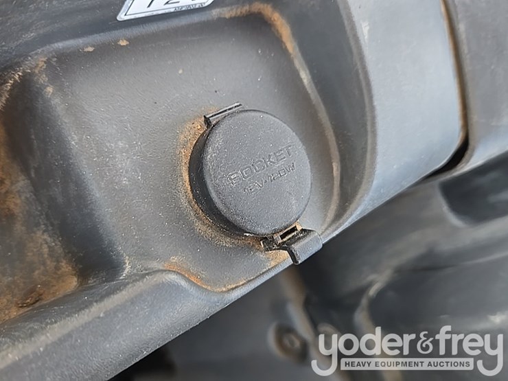 2021-case-cx210-lc-image-187