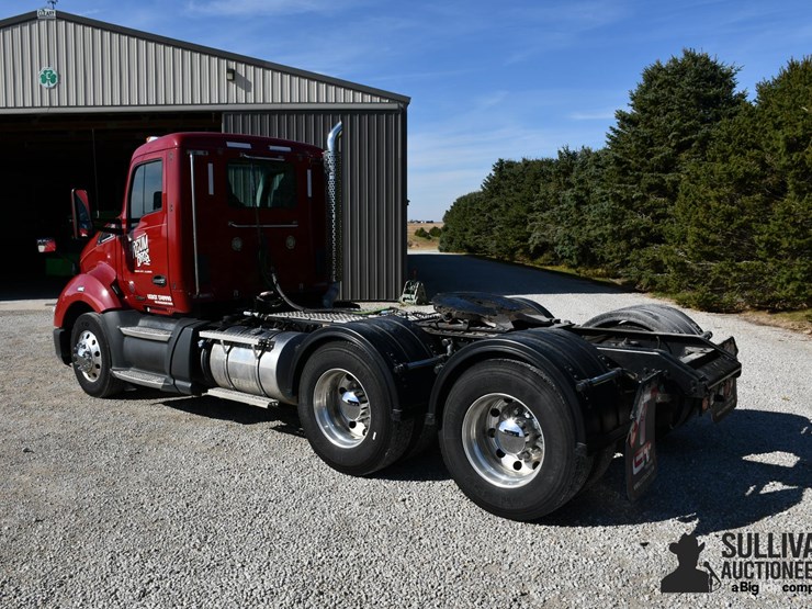 2019-kenworth-t680-image-7