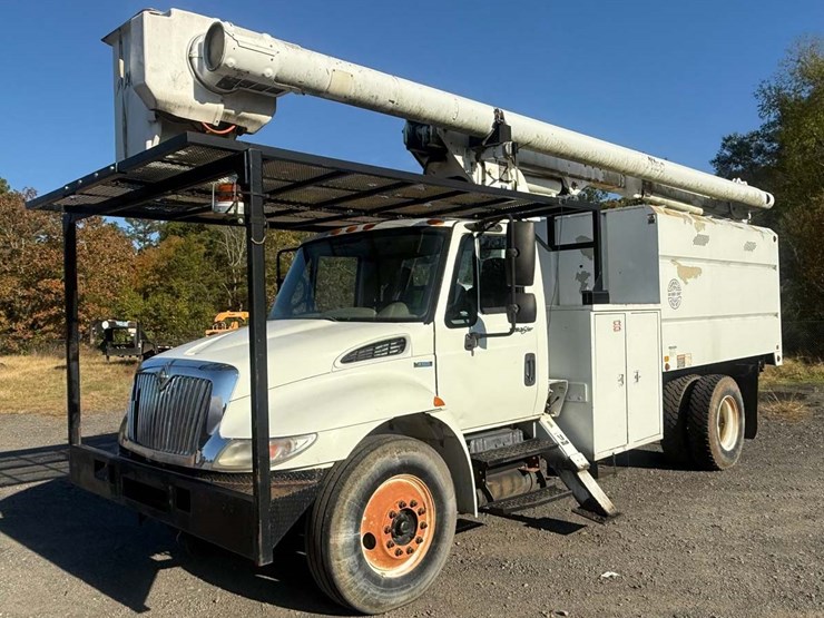 2009-international-mv-image-1