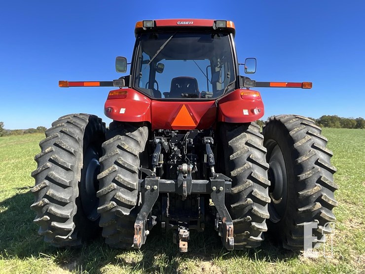 2010-case-ih-magnum-245-image-4