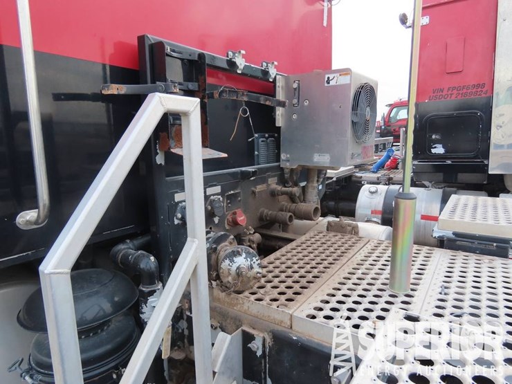 2015-western-star-4900-image-5